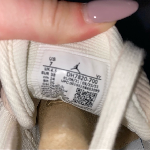 Nike Air Jordan 1 Low Women’s “Twine” Tan New 7 - Picture 5 of 5